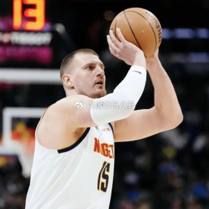 网页版登录-连斩湖人掘金！豪取8连胜，骑士冲冠的最大阻碍，千万别换字母哥|尼克斯|布伦森|默里|吉安尼斯·安特托孔波|体育赛事讨论_新浪体育_新浪新闻